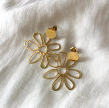 Charger l'image dans la galerie, Boucles d'oreilles Lisa