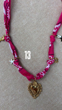 Charger l&#39;image dans la galerie, Collier Bandana
