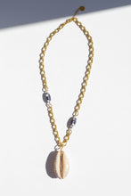 Charger l'image dans la galerie, Collier Cauris
