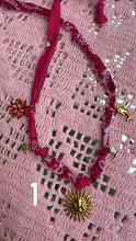 Charger l&#39;image dans la galerie, Collier Bandana
